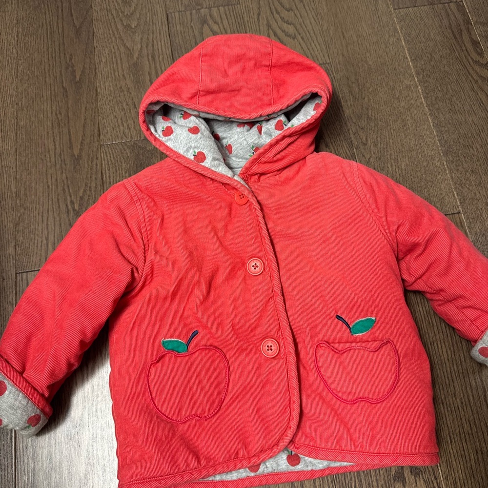 Baby Boden Coral-Red Hooded Puffer Jacket with Apple Pockets size 18/24 - Picture 2 of 5